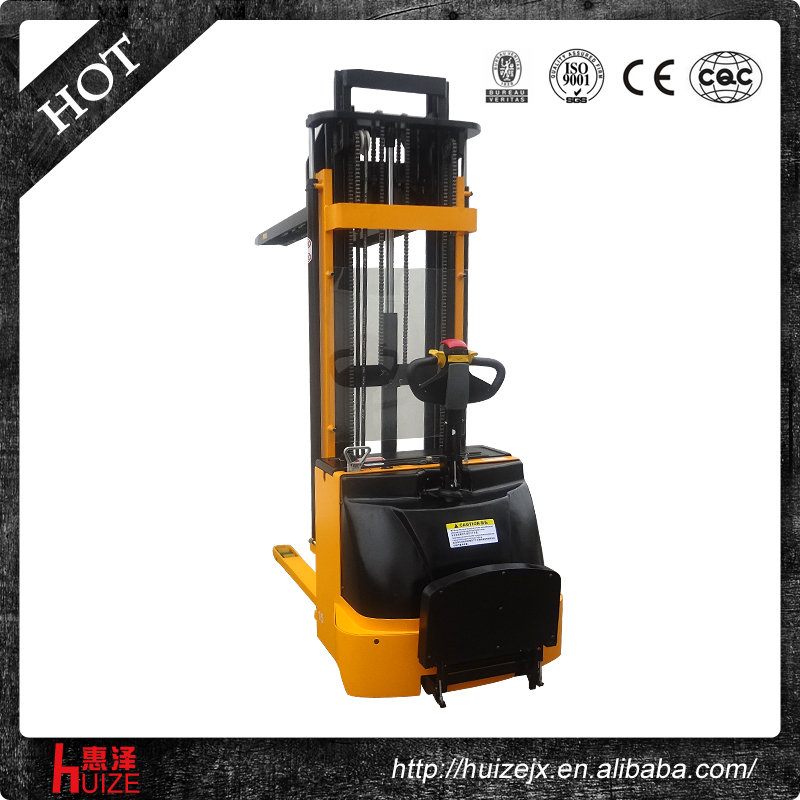 全電動(dòng)堆高車(三門架) 全電動(dòng)堆高車(三門架)