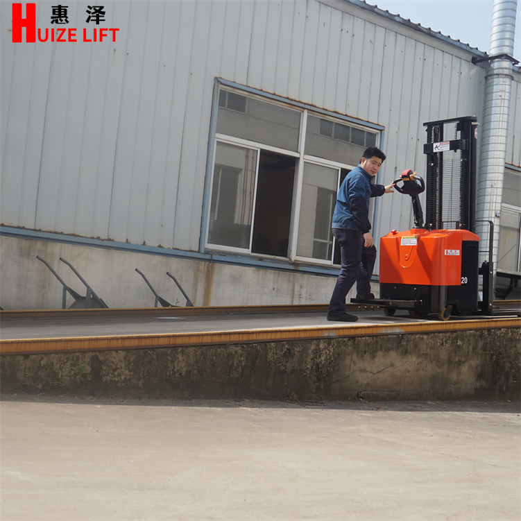 2T鍛打叉雙門(mén)架全電堆 (10) 2T鍛打叉雙門(mén)架全電堆 (10)