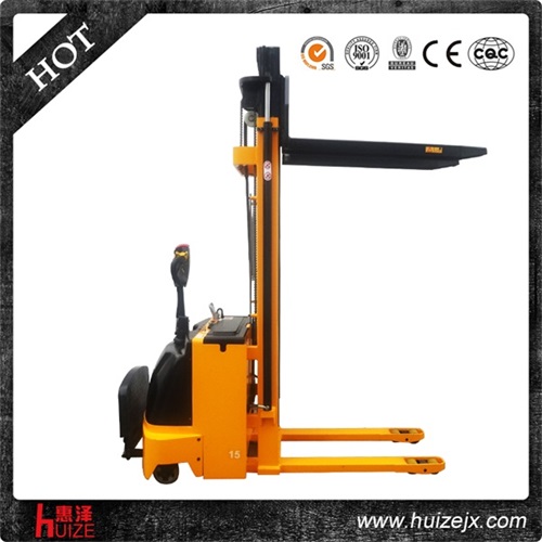 1.5T電動(dòng)液壓堆垛車(chē) 1.5T電動(dòng)液壓堆垛車(chē)